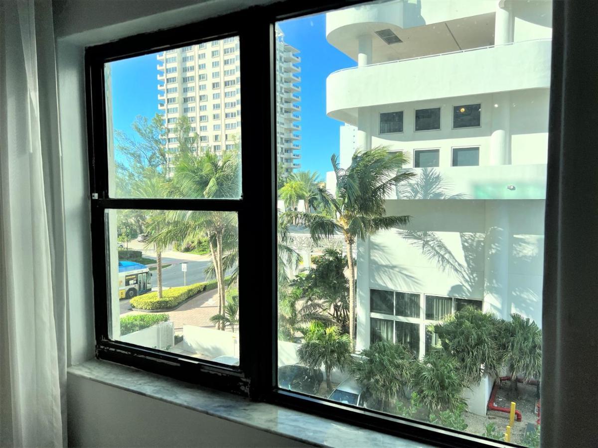 Ocean Front Units At Маями Бийч Екстериор снимка